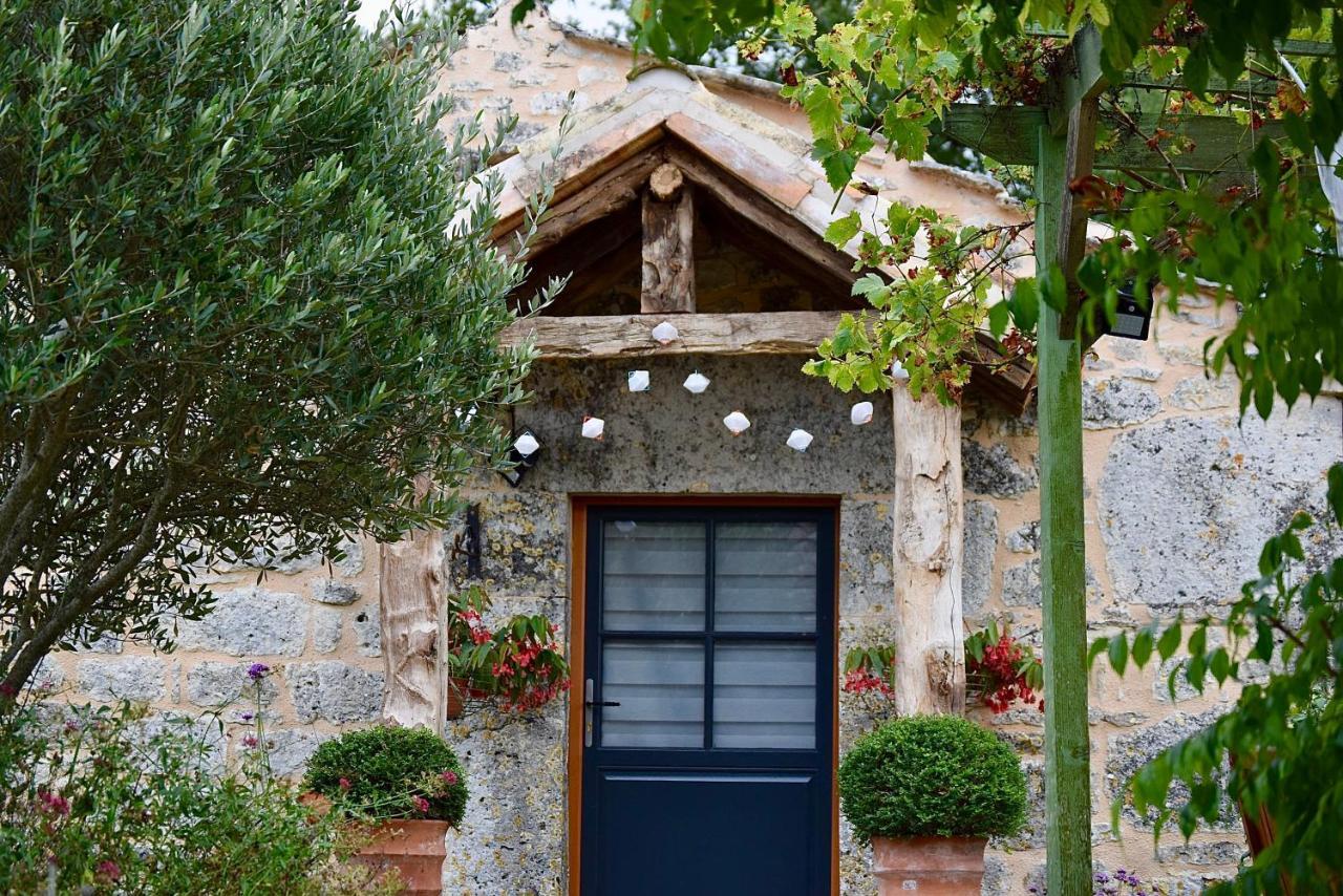 Les Gites Perard Caylus Exteriör bild