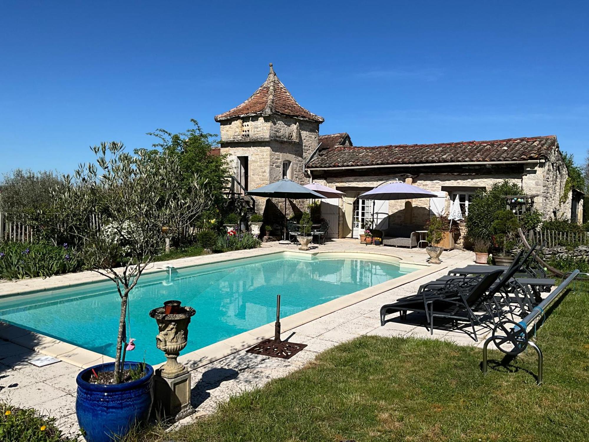 Les Gites Perard Caylus Exteriör bild