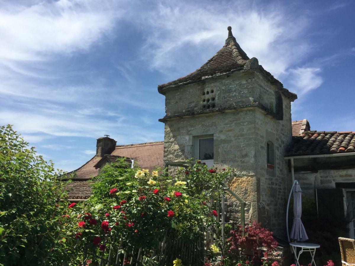 Les Gites Perard Caylus Exteriör bild